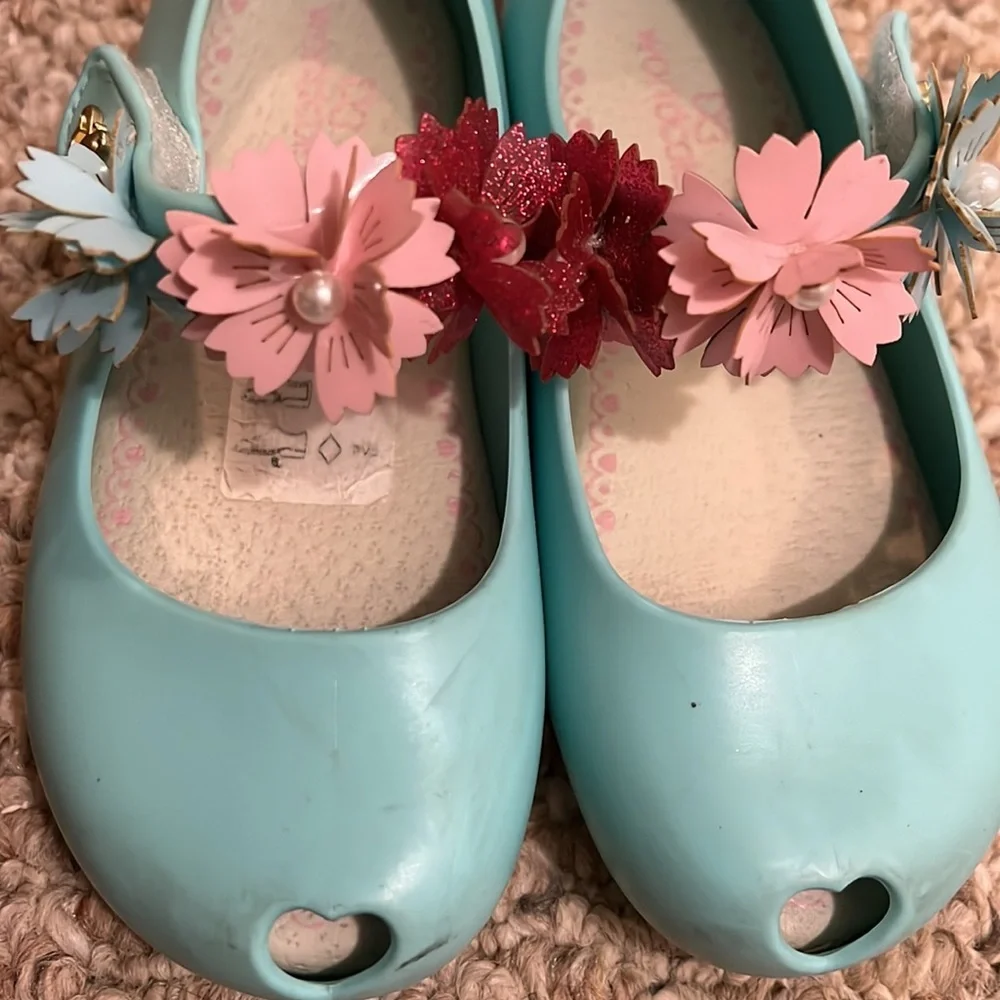 ADORABLE FLOWER GLITTER TODDLER GIRLS SHOES - SIZE 9